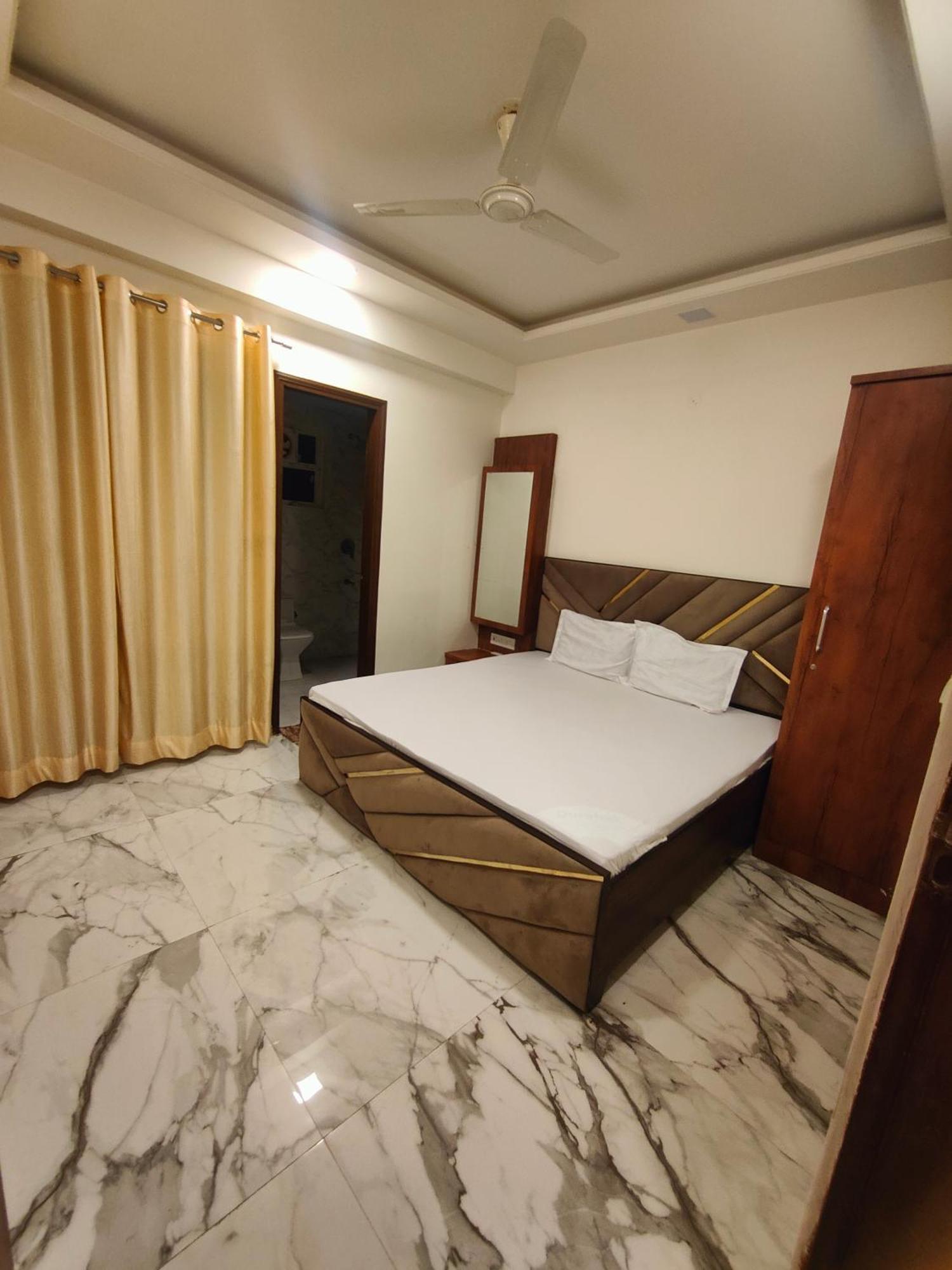 Pinkcity Pransh Heights * Jaipur